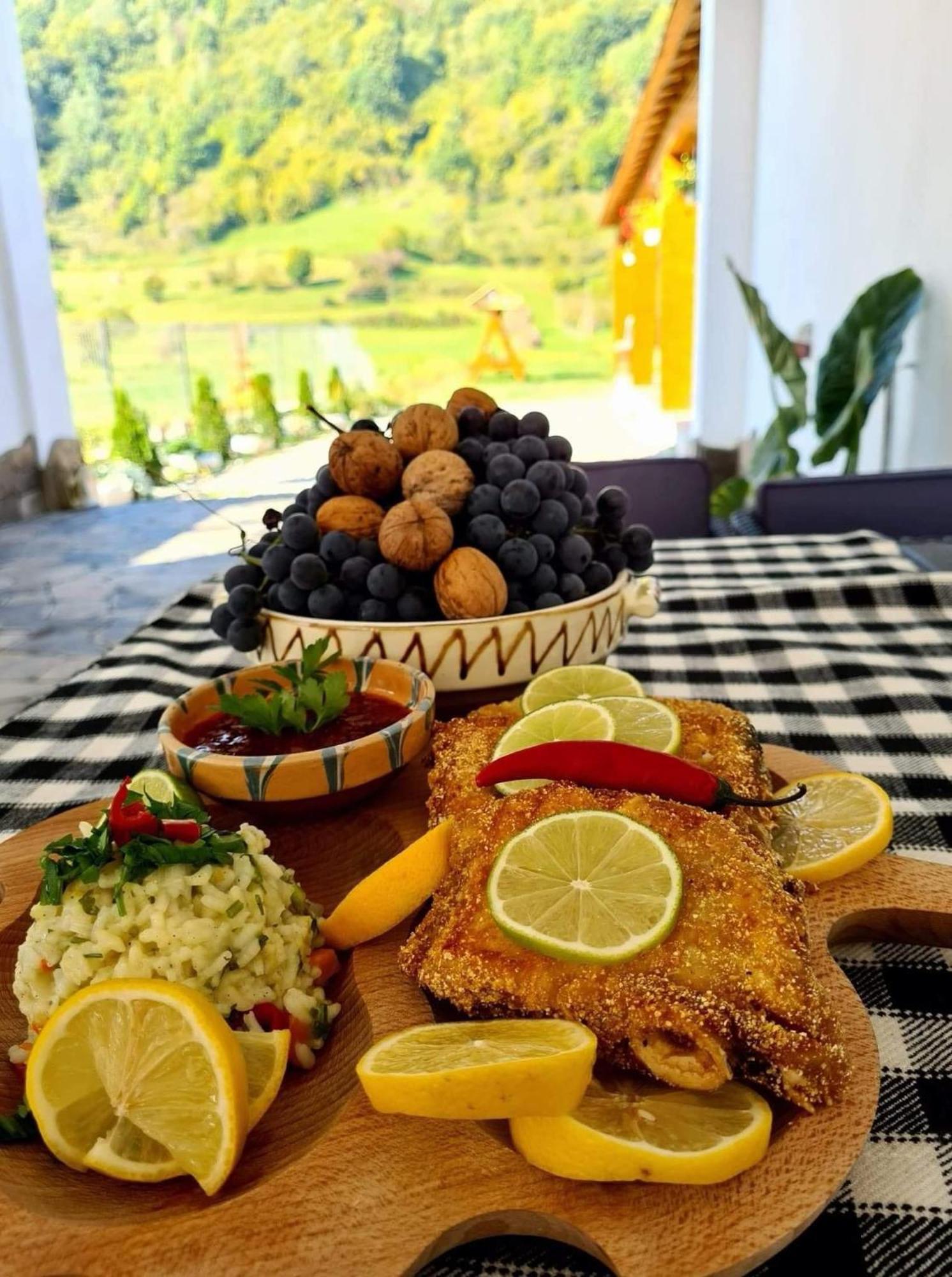 Casa Vadeanu 호텔 Sighetu Marmaţiei 외부 사진